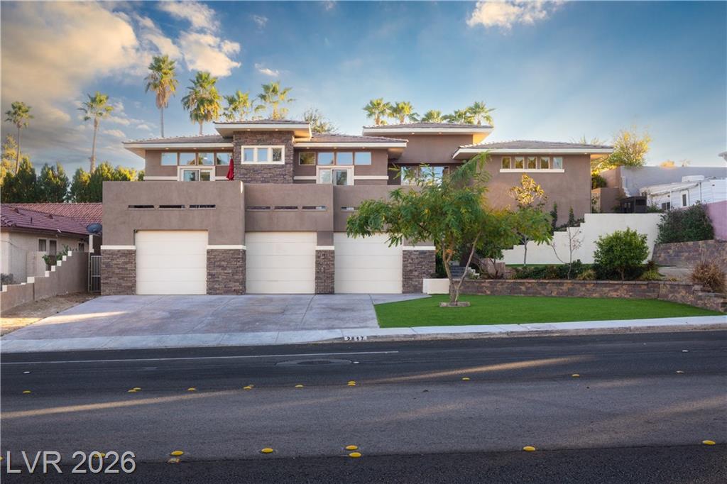 2817  High View Drive, Henderson, NV 89014 — photo 1