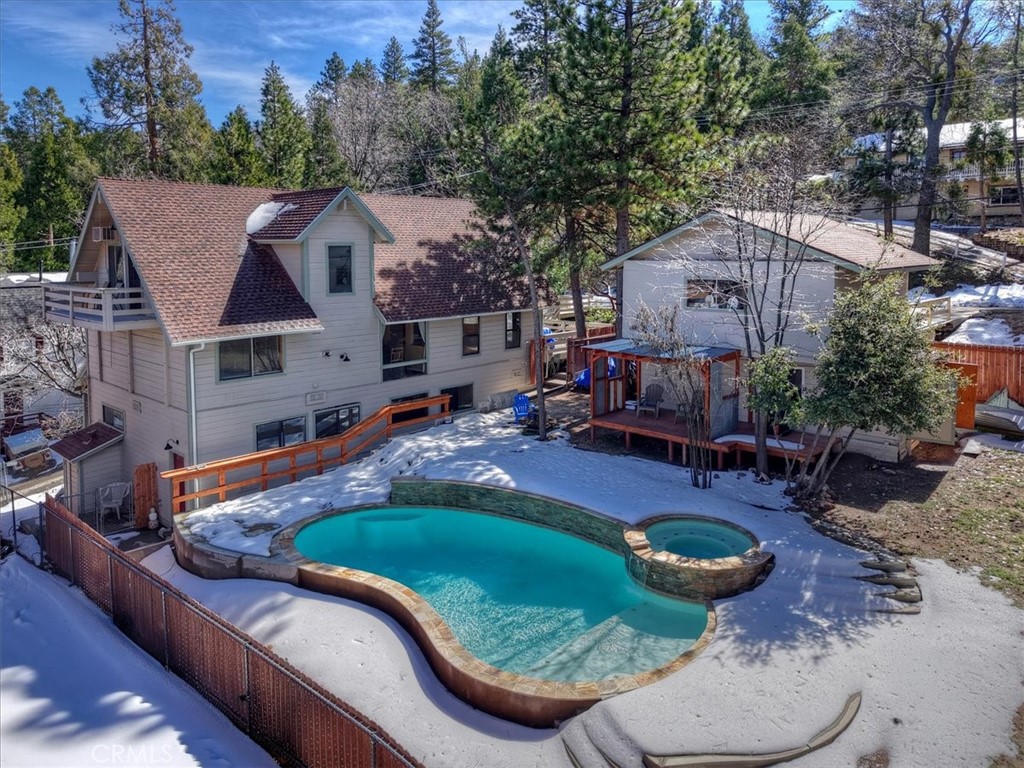 27064 Overlook, Lake Arrowhead, CA 92352 — photo 1