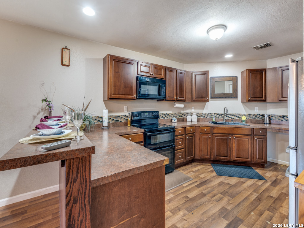 813 Pleasant Acres, ,  78155 — photo 1