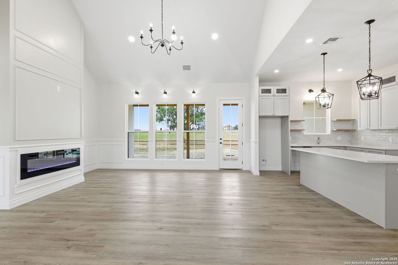 348 Valley Oak, ,  78003 — photo 1