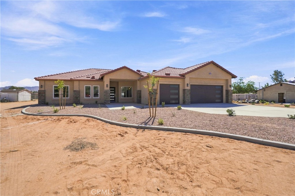 16055 Winnebago, Apple Valley, CA 92307 — photo 1