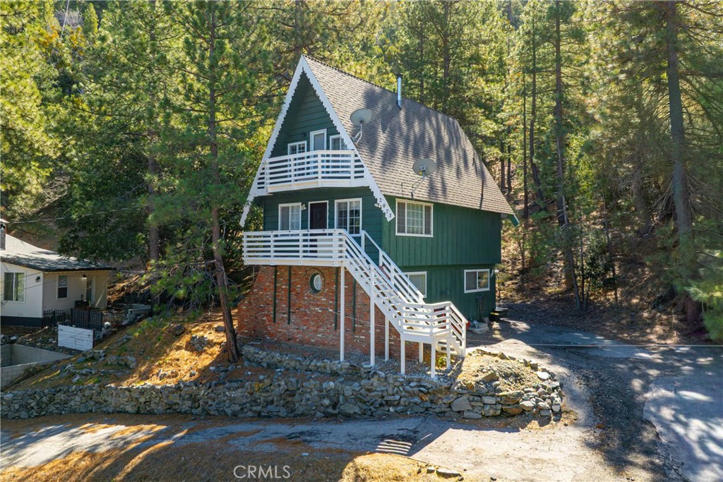 2073 Mojave Scenic Drive, Wrightwood, CA 92397 — photo 1