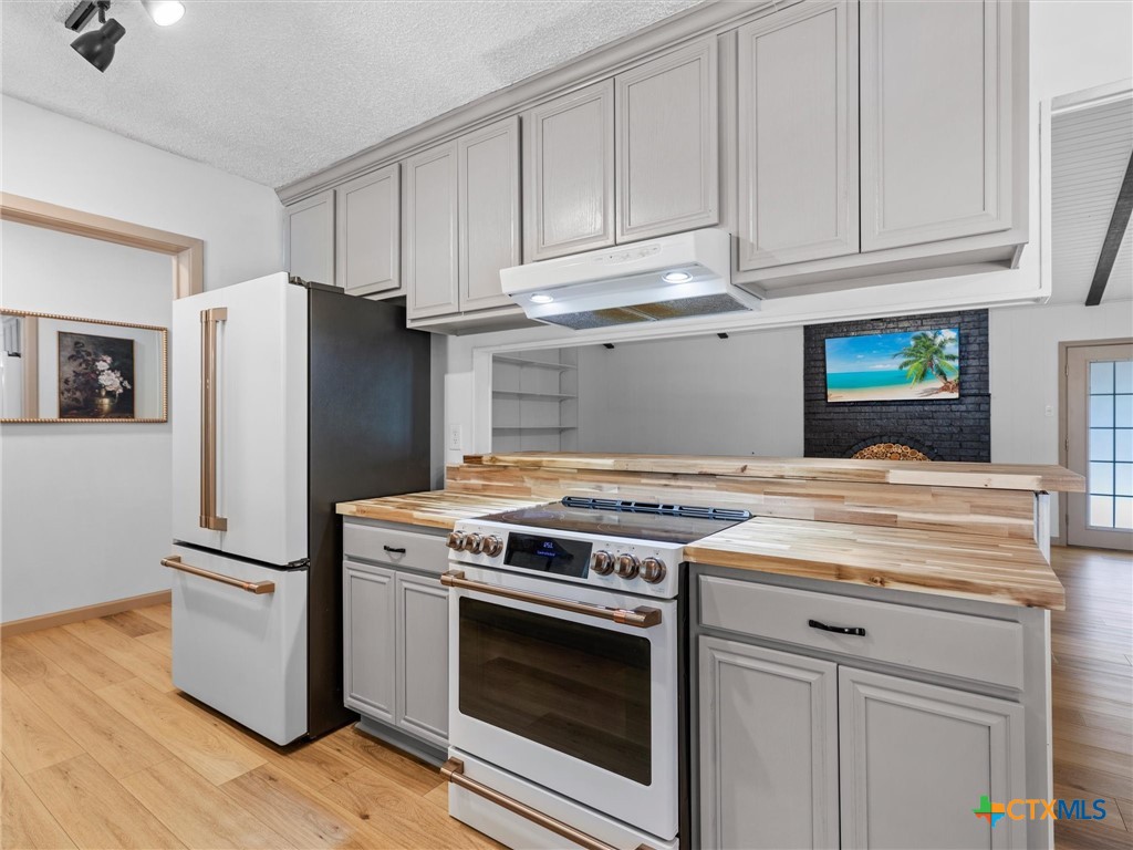 102 Mossridge