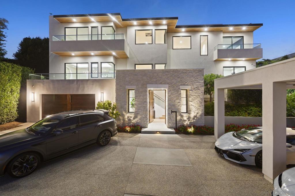 6349 Castejon, La Jolla, CA 92037 — photo 1