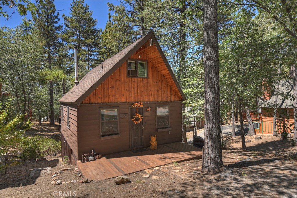 2428 Oak Drive