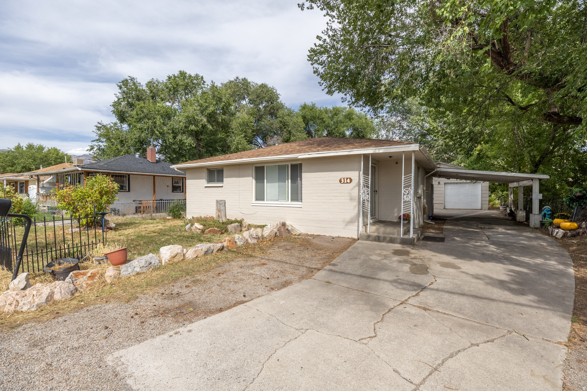 314 S WALL AVE, Ogden, UT 84404 — photo 1