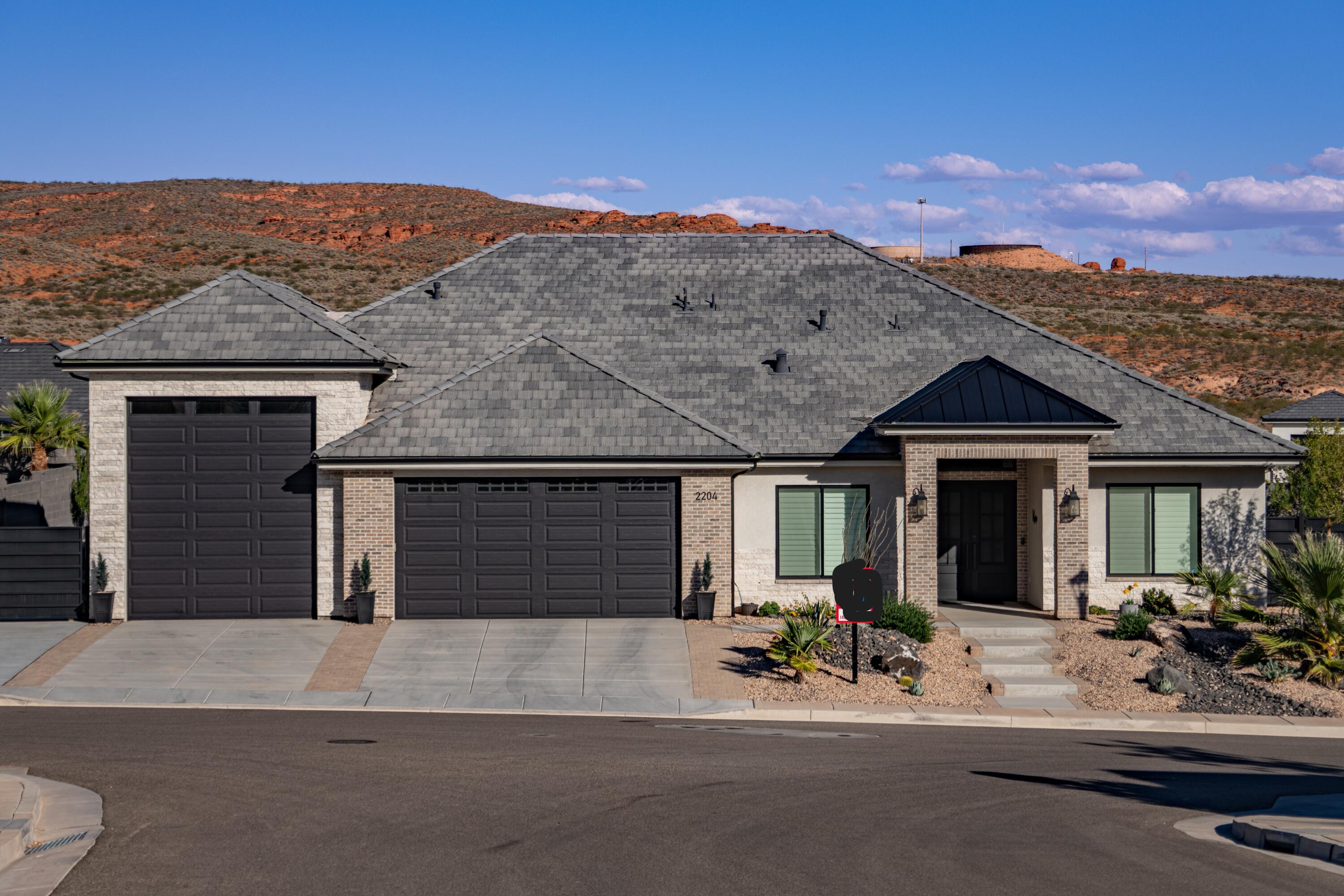 2204 N Fairway DR, Washington, UT 84780 — photo 1