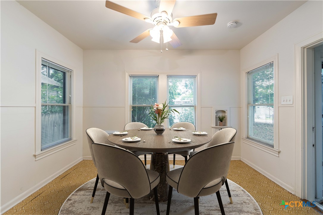465 Guenther, New Braunfels, TX 78130 — photo 1