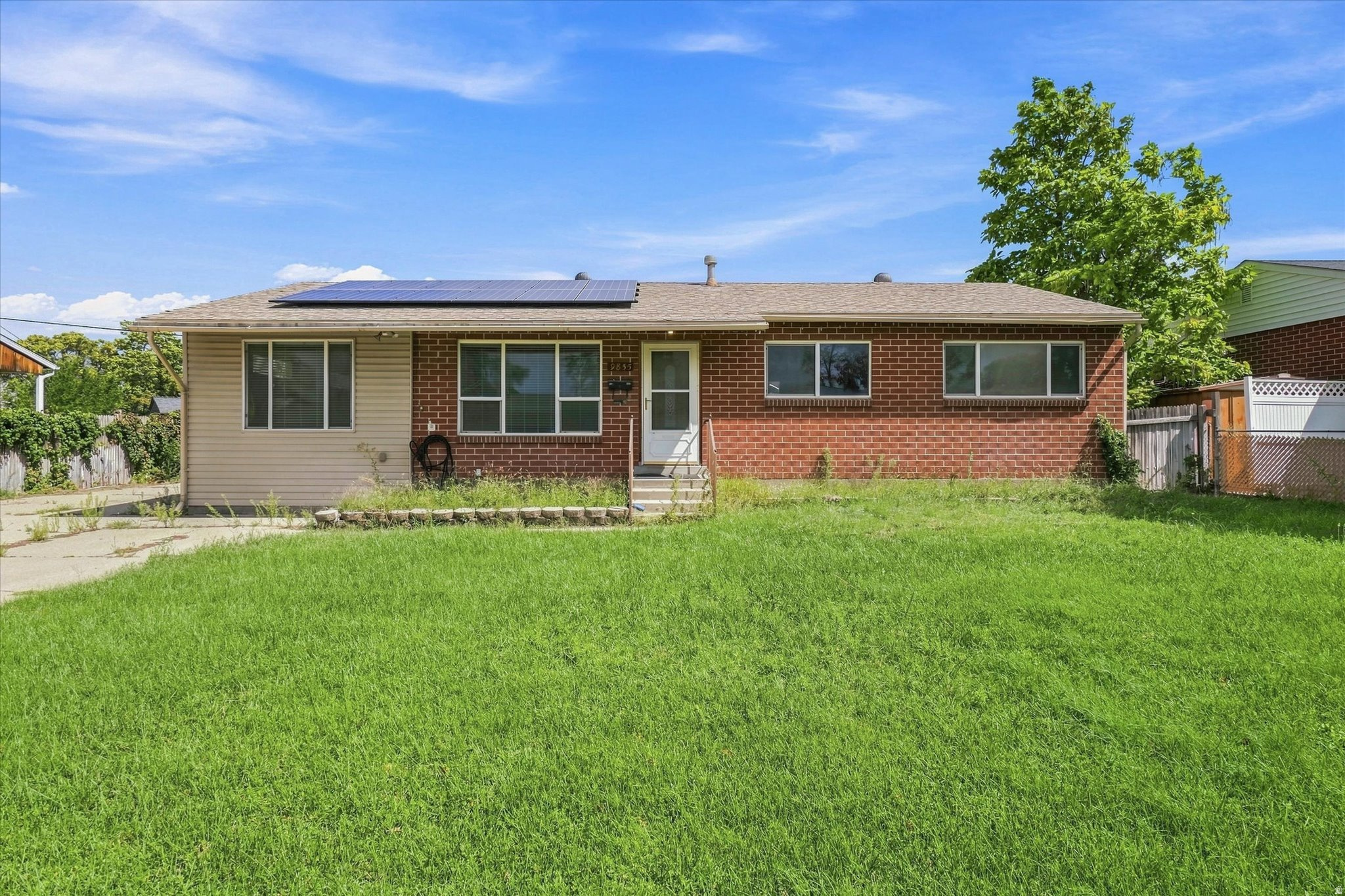 9855 S SUNFLOWER LN, Sandy, UT 84094 — photo 1