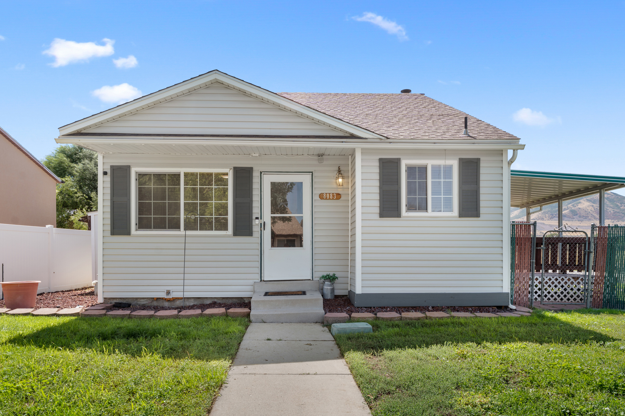 8083 W MELVILLE DR