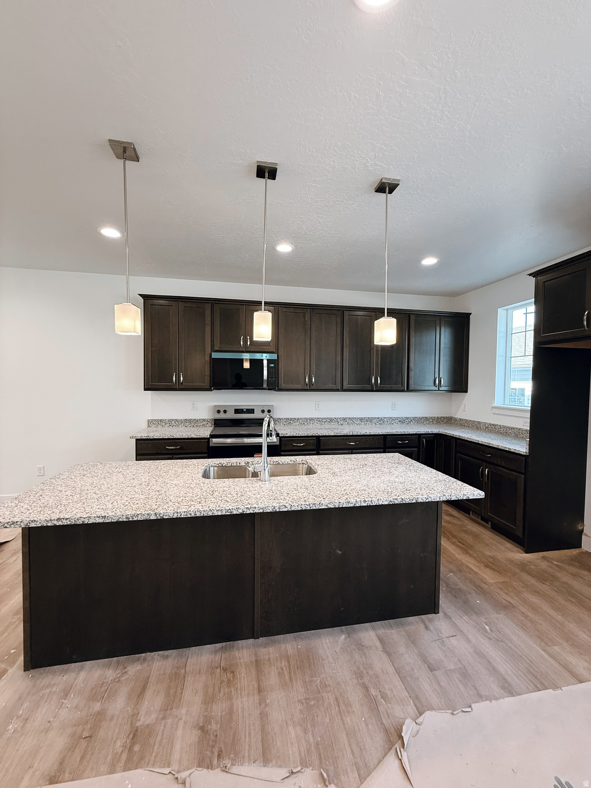 1733 N NORTHVIEW LN, Salem, UT 84653 — photo 1