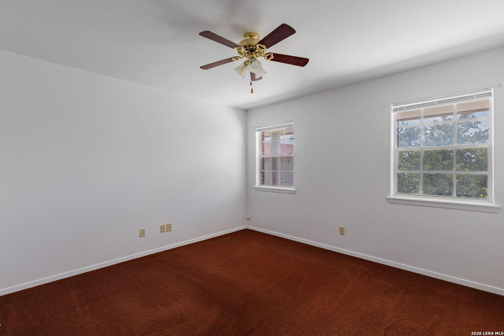121 Falcon Blvd, , 78852 — photo 1