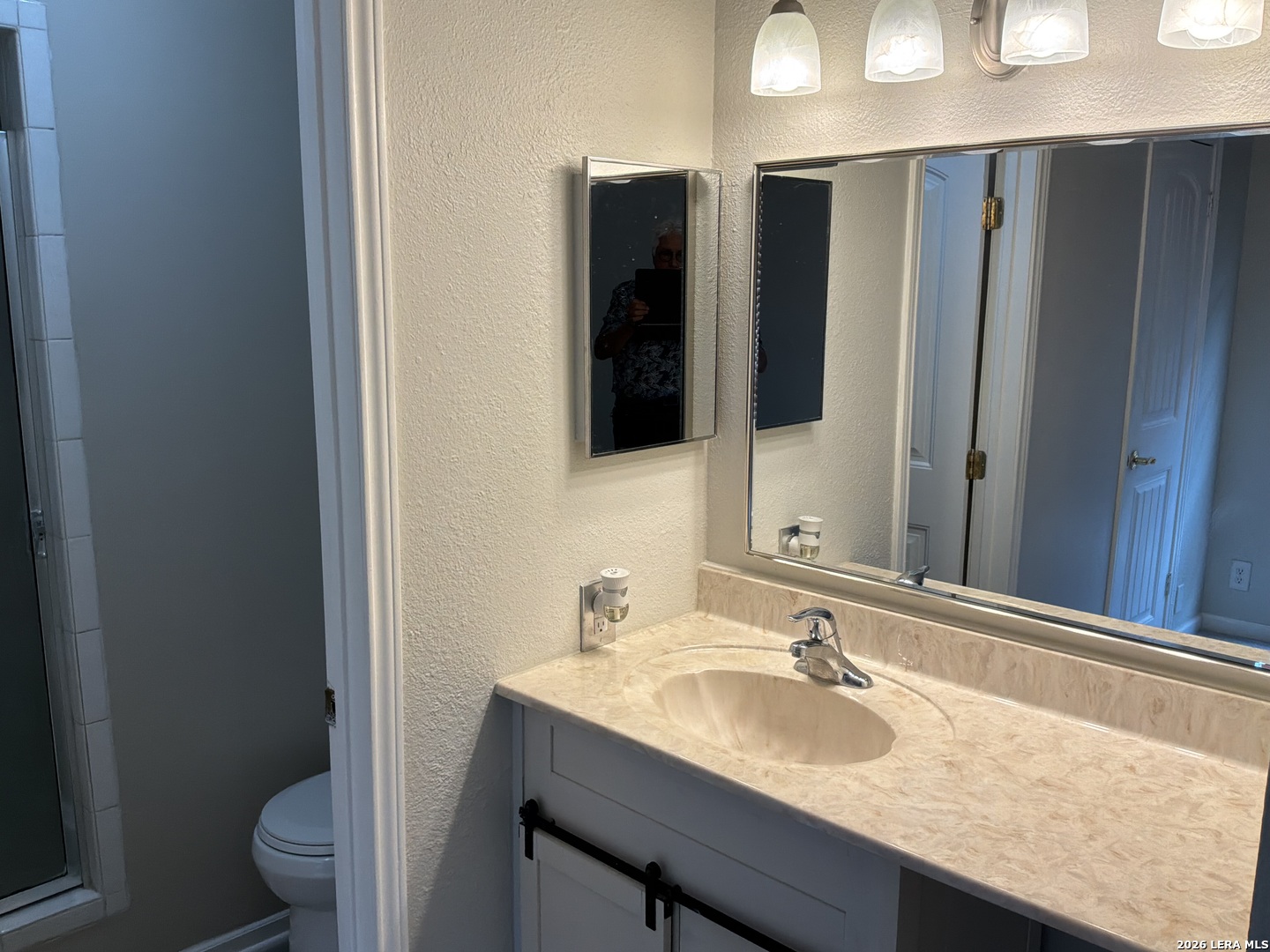 7322 Oak Manor, , 78229 — photo 1