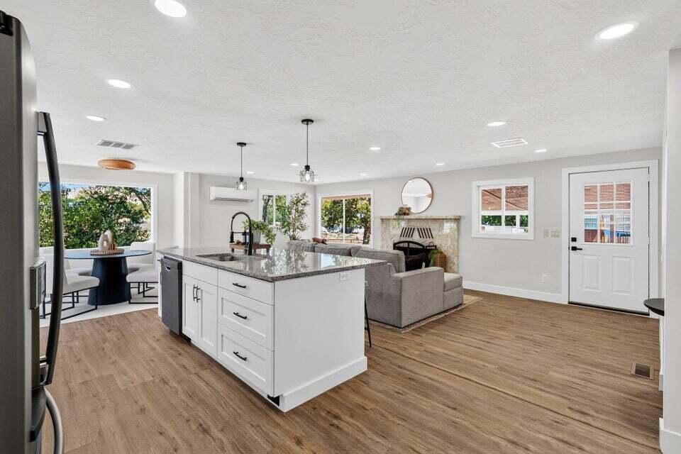 330 N Main ST, Leeds, UT 84746