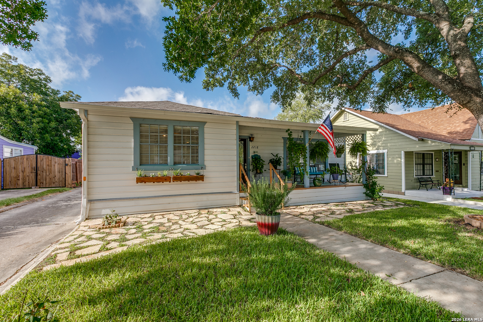 2218 MAGNOLIA AVE, ,  78201 — photo 1