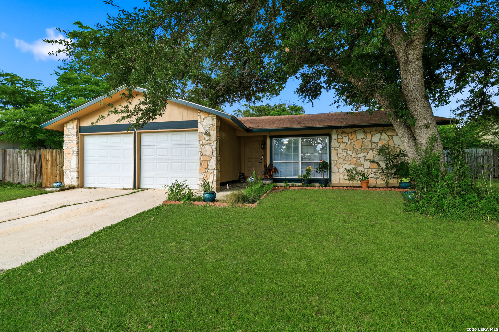 5279 CHAROLAIS DR, San Antonio, TX 78247 — photo 1