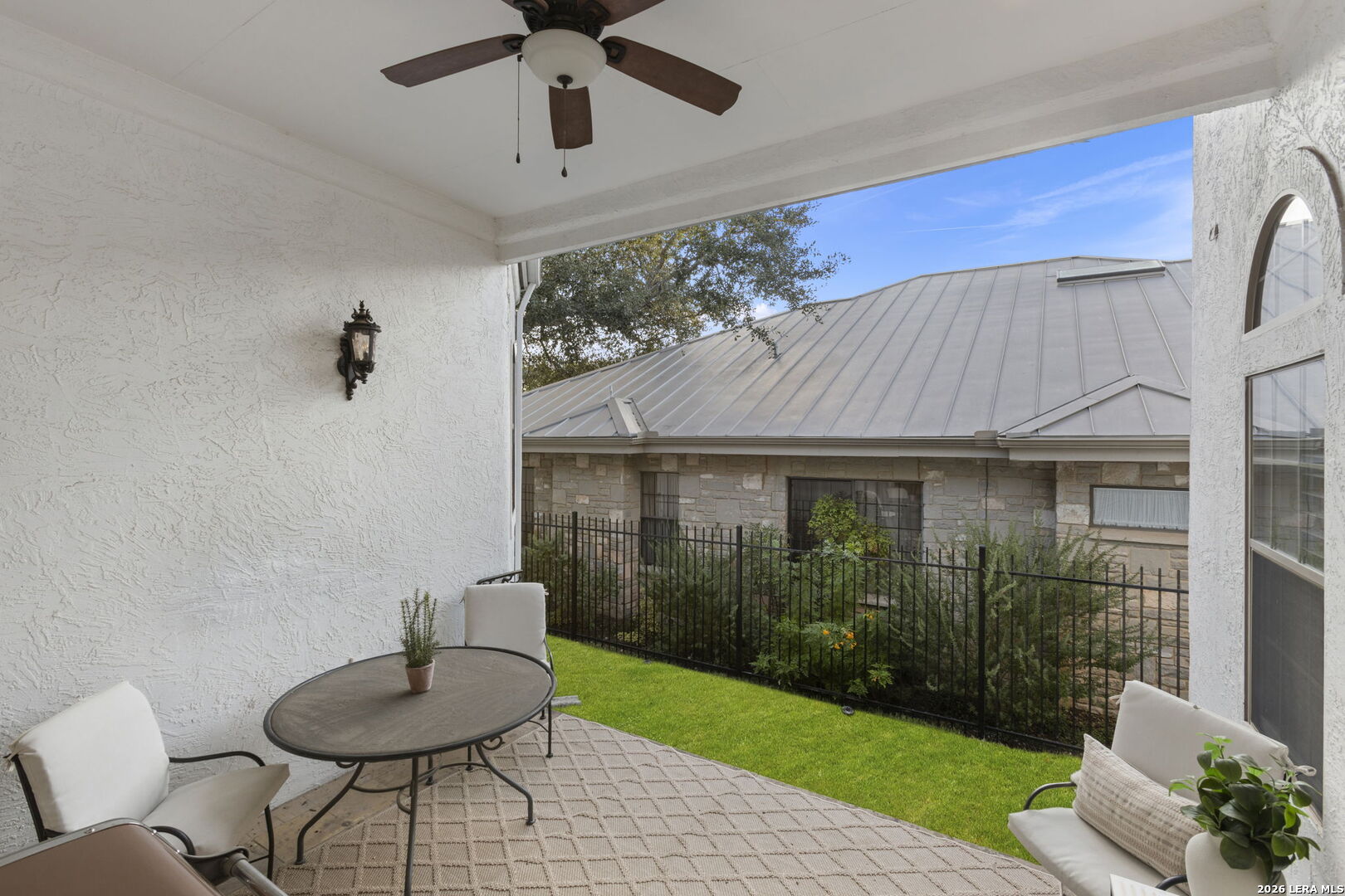 4 WATERFORD GLN, ,  78257 — photo 1