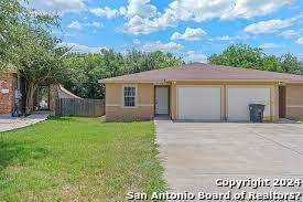 280 Rosalie Dr, New Braunfels, TX 78130 — photo 1