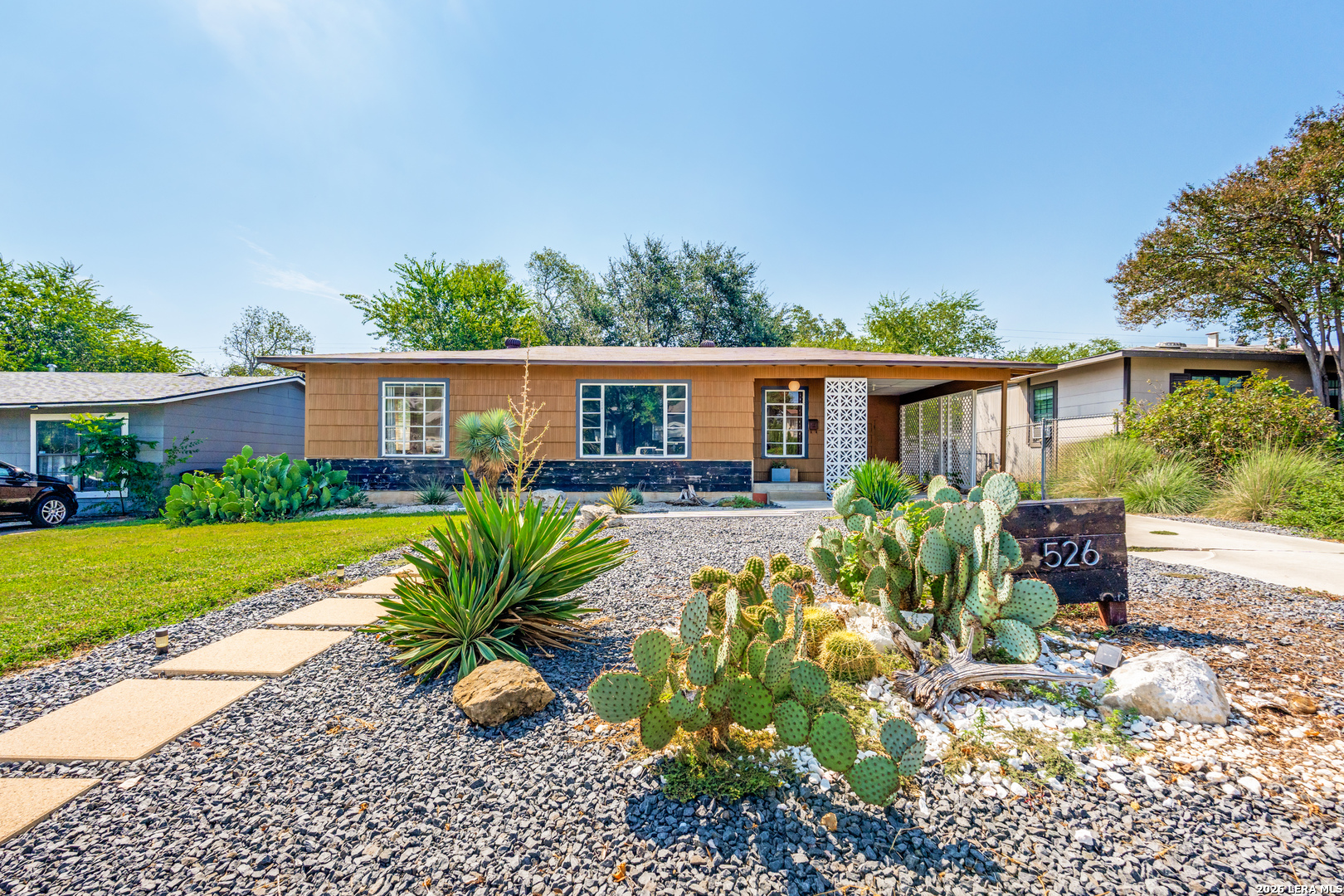 526 Sumner Dr, San Antonio, TX 78209 — photo 1
