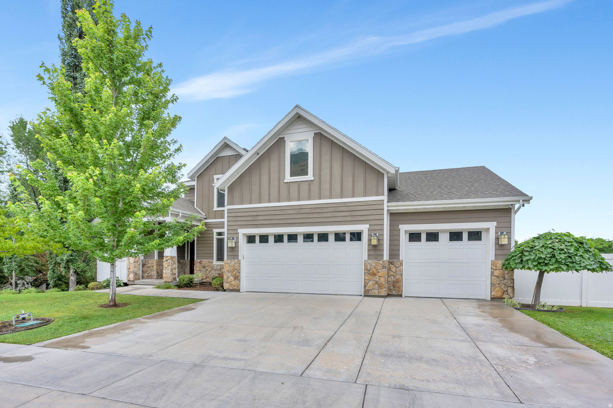 4145 N FOOTHILL DR, Provo, UT 84604 — photo 1