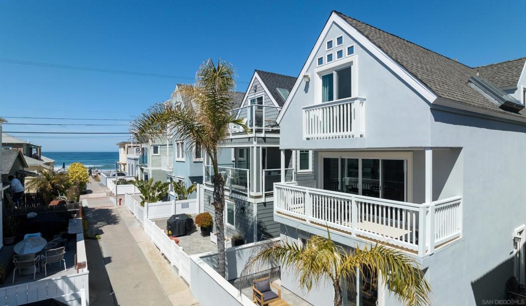 724 Seagirt Ct, San Diego, CA 92109 — photo 1