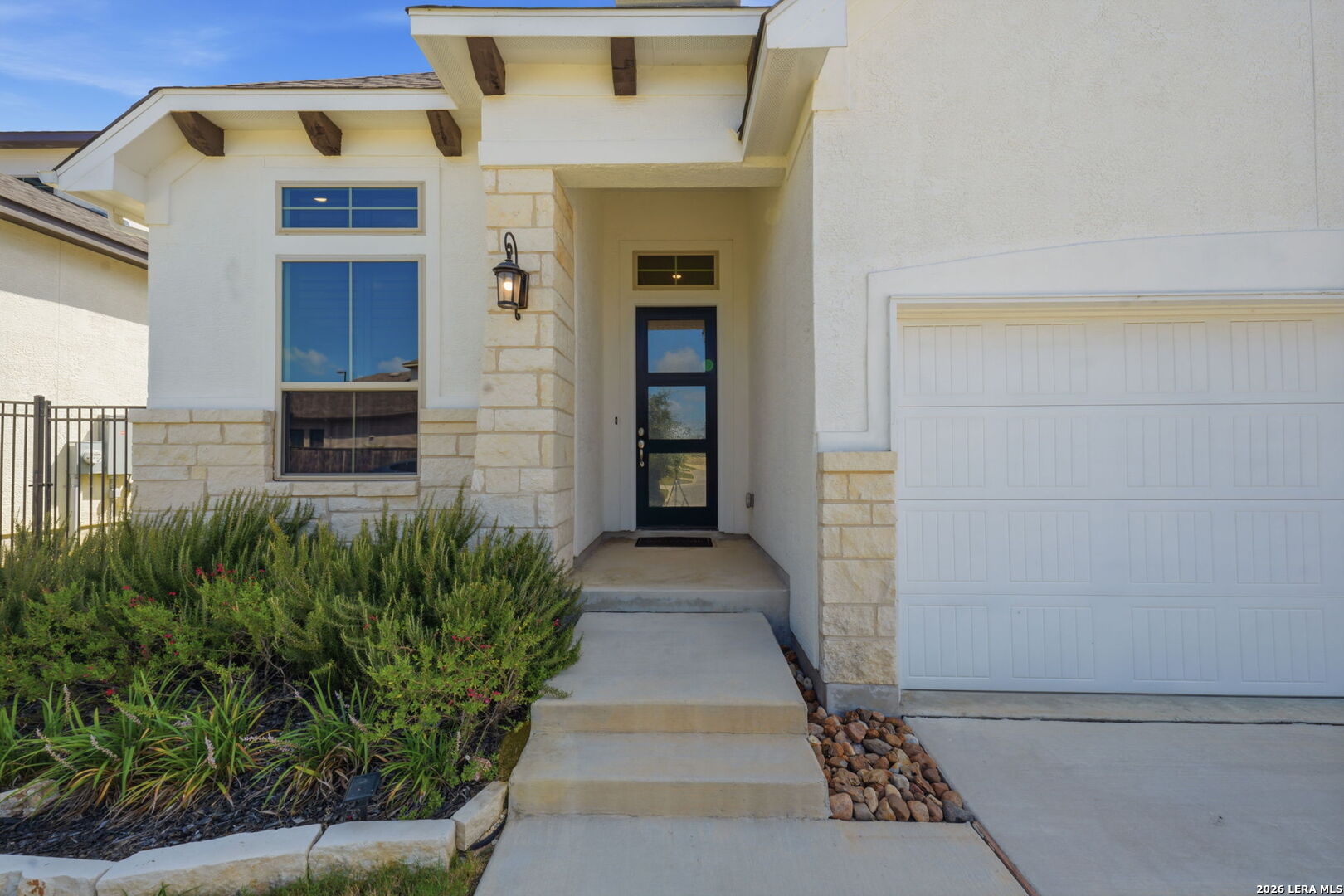 530 POND BLF, ,  78231 — photo 1