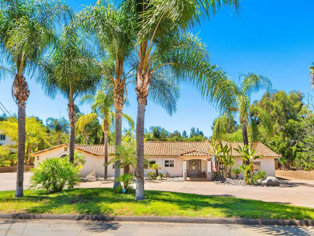 886 Singing Trails Drive, El Cajon, CA 92019 — photo 1
