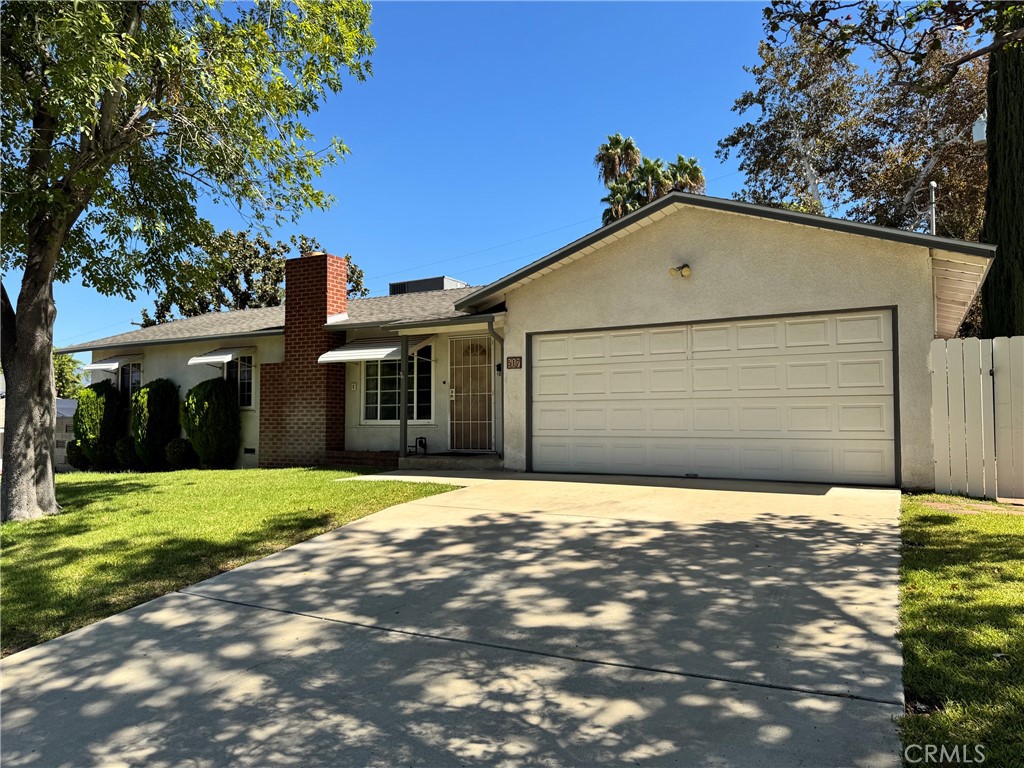 517 Lemon, Redlands, CA 92374 — photo 1