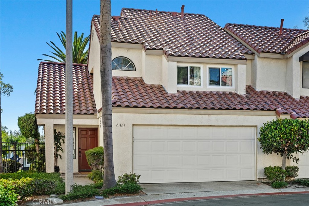 21121 Calle De Paseo