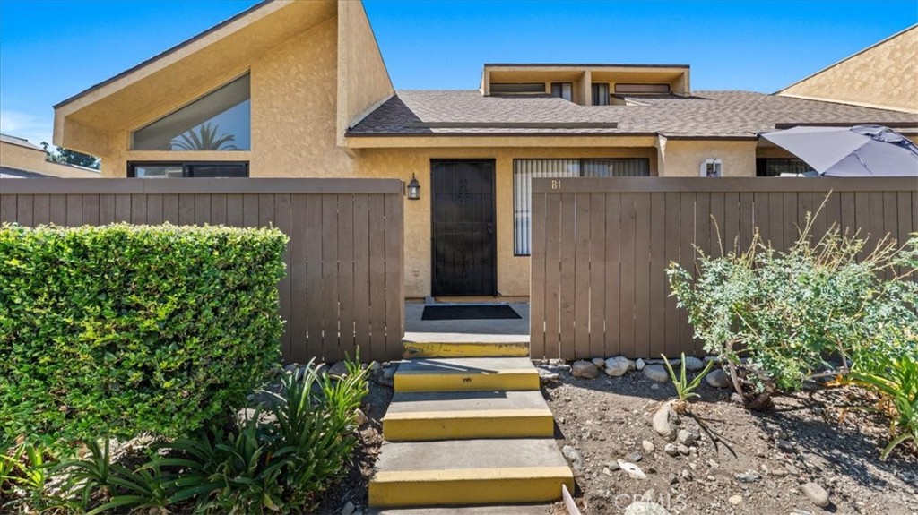435 W 9th B1, Upland, CA 91786 — photo 1