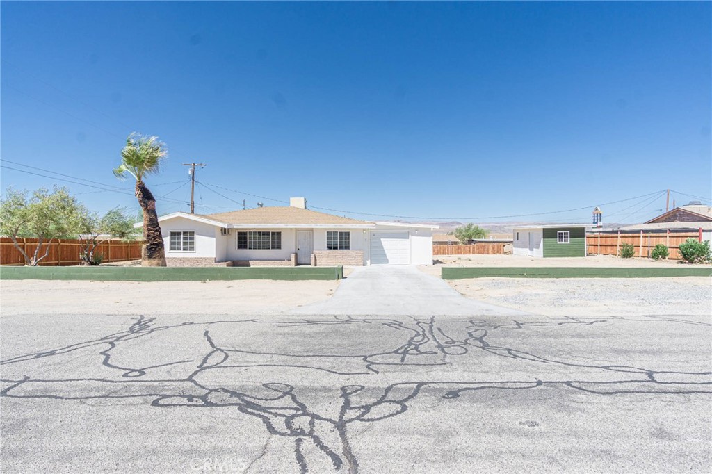 27904 Apache, Barstow, CA 92311 — photo 1