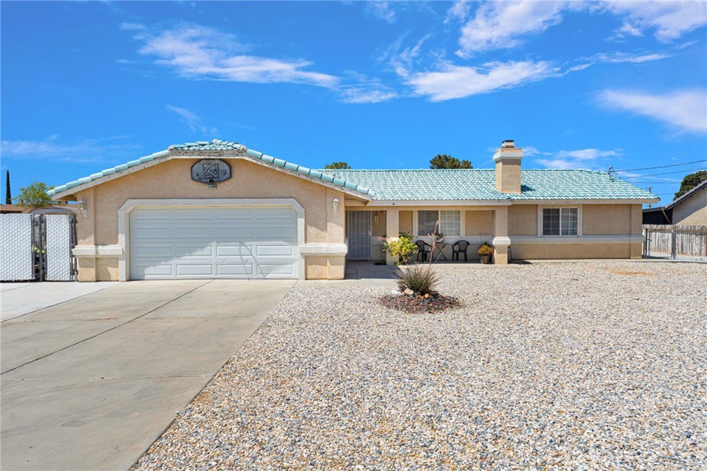17908 Yucca, Hesperia, CA 92345 — photo 1