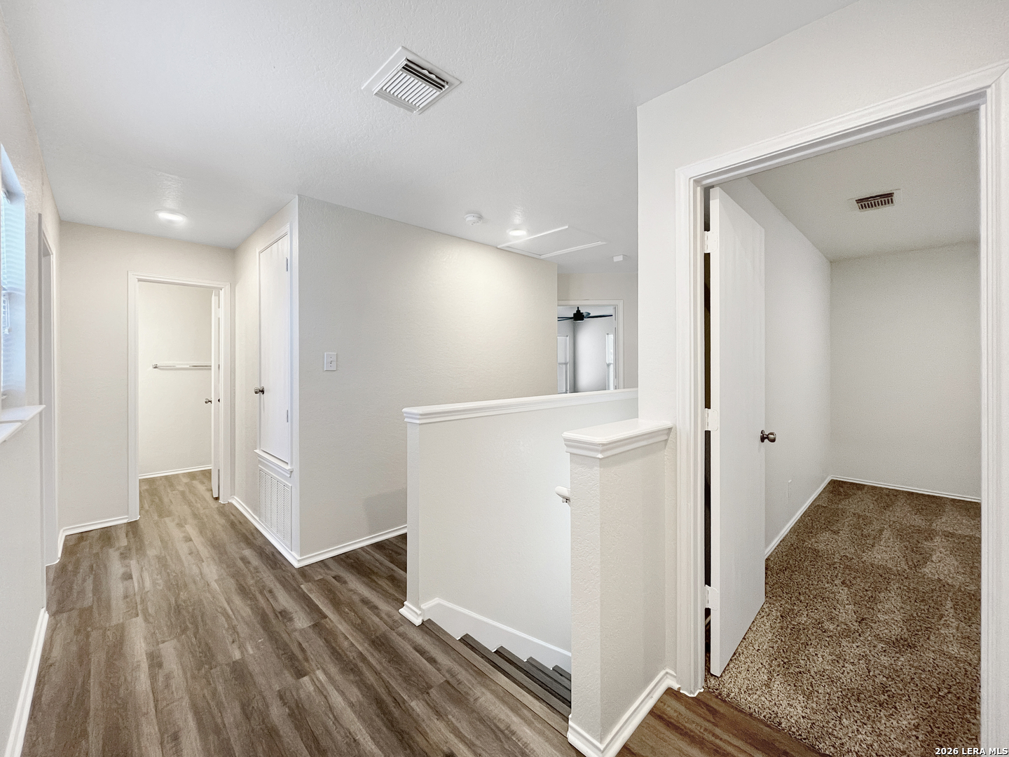 6 Bedford Bay, ,  78239 — photo 1