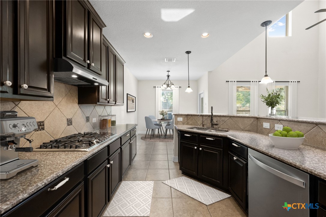 1014 Easton, San Marcos, TX 78666 — photo 1