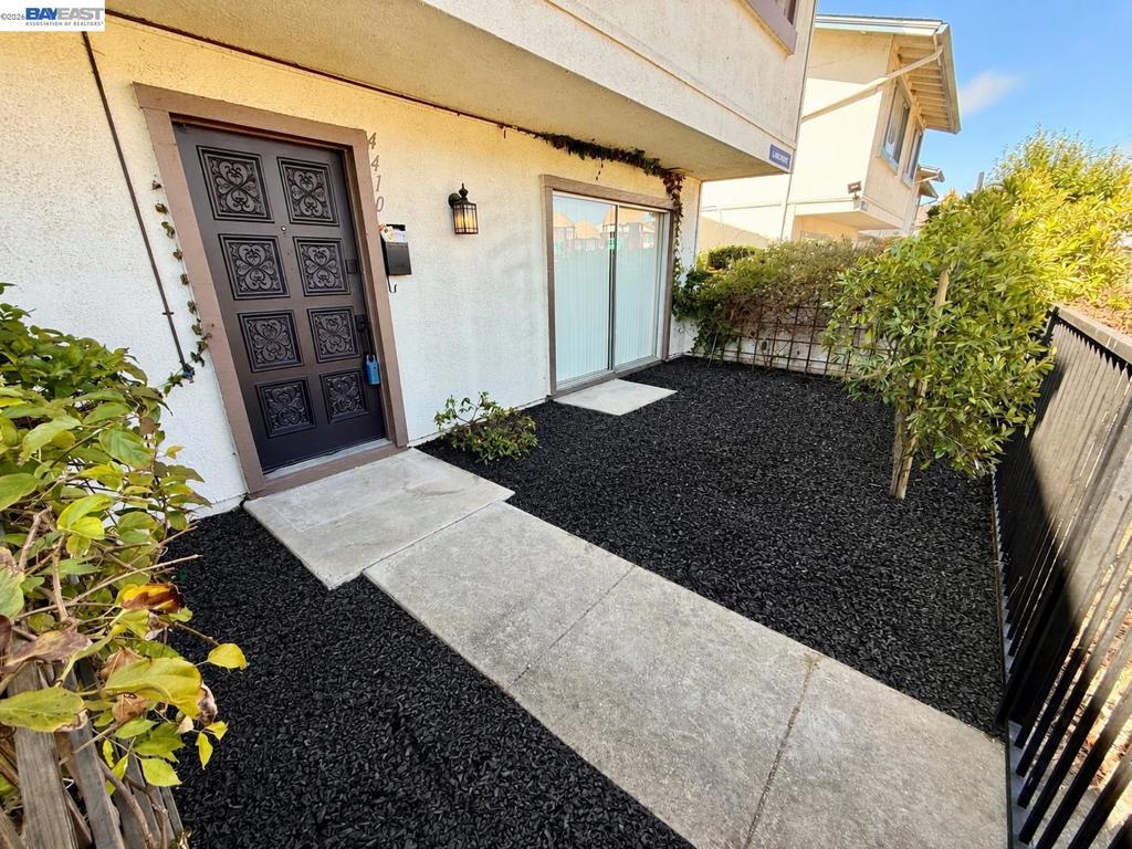 4410 Alamo St, Union City, CA 94587 — photo 1