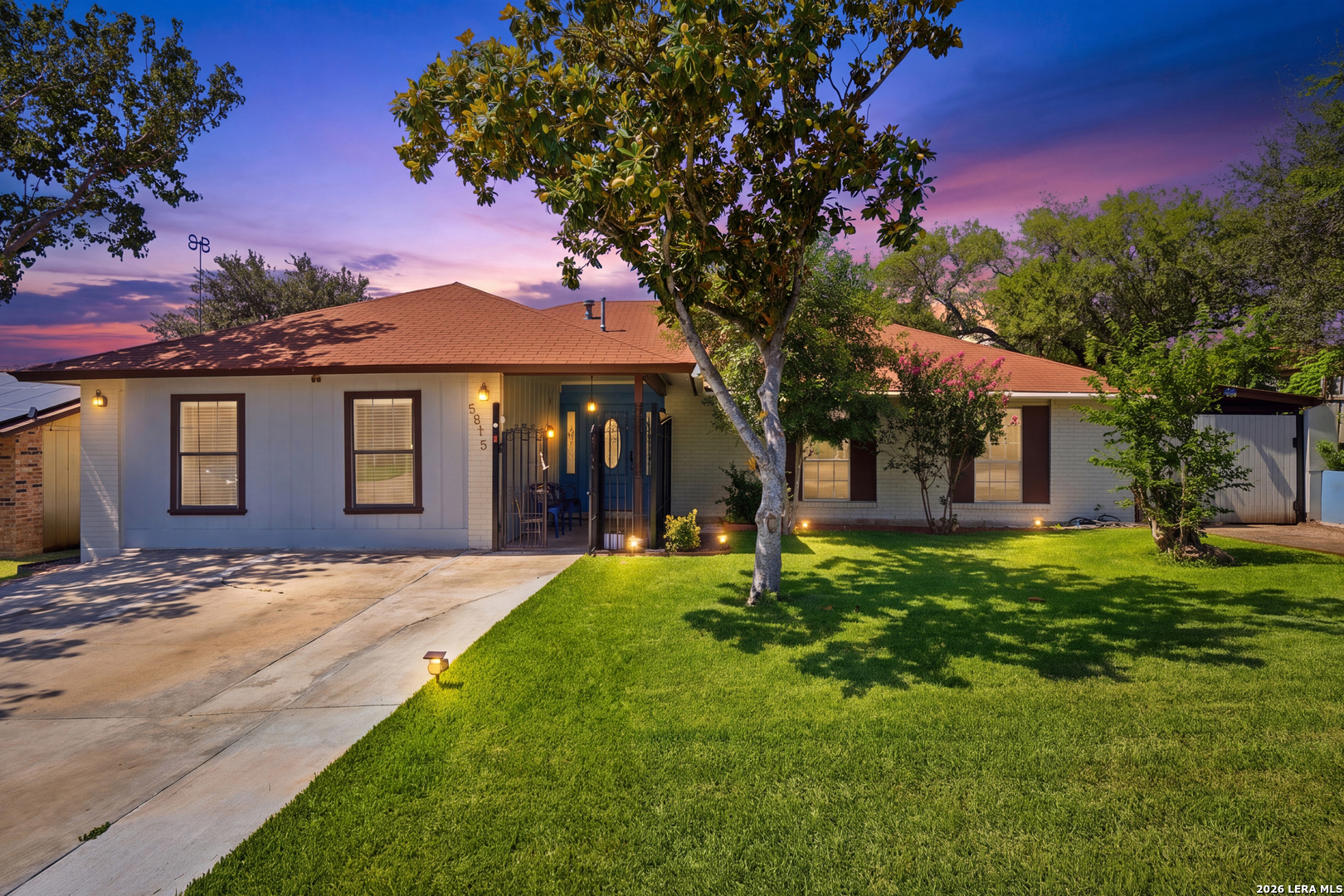 5815 Lake Wind St, San Antonio, TX 78222 — photo 1