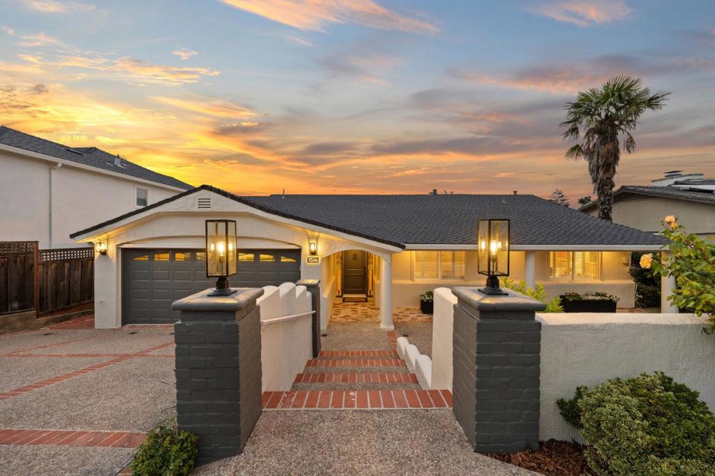 1516 Alturas Drive