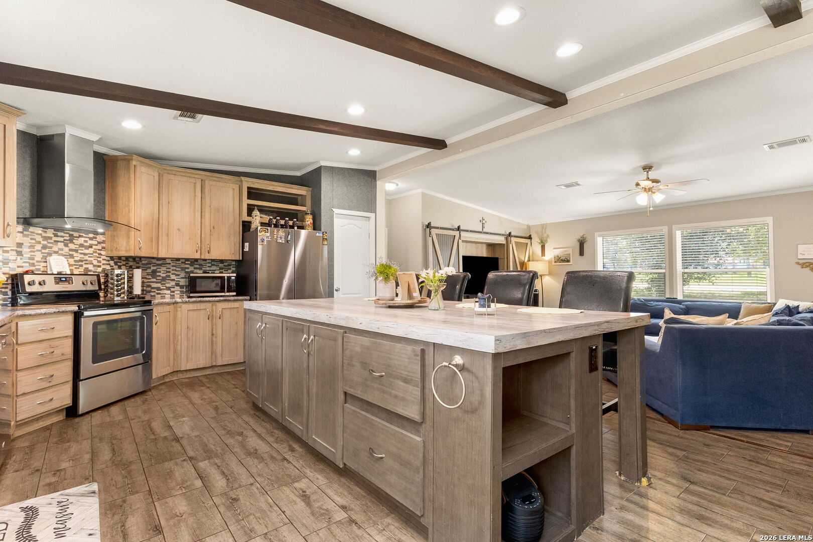 159 HIGH SIERRA DR, ,  78155 — photo 1