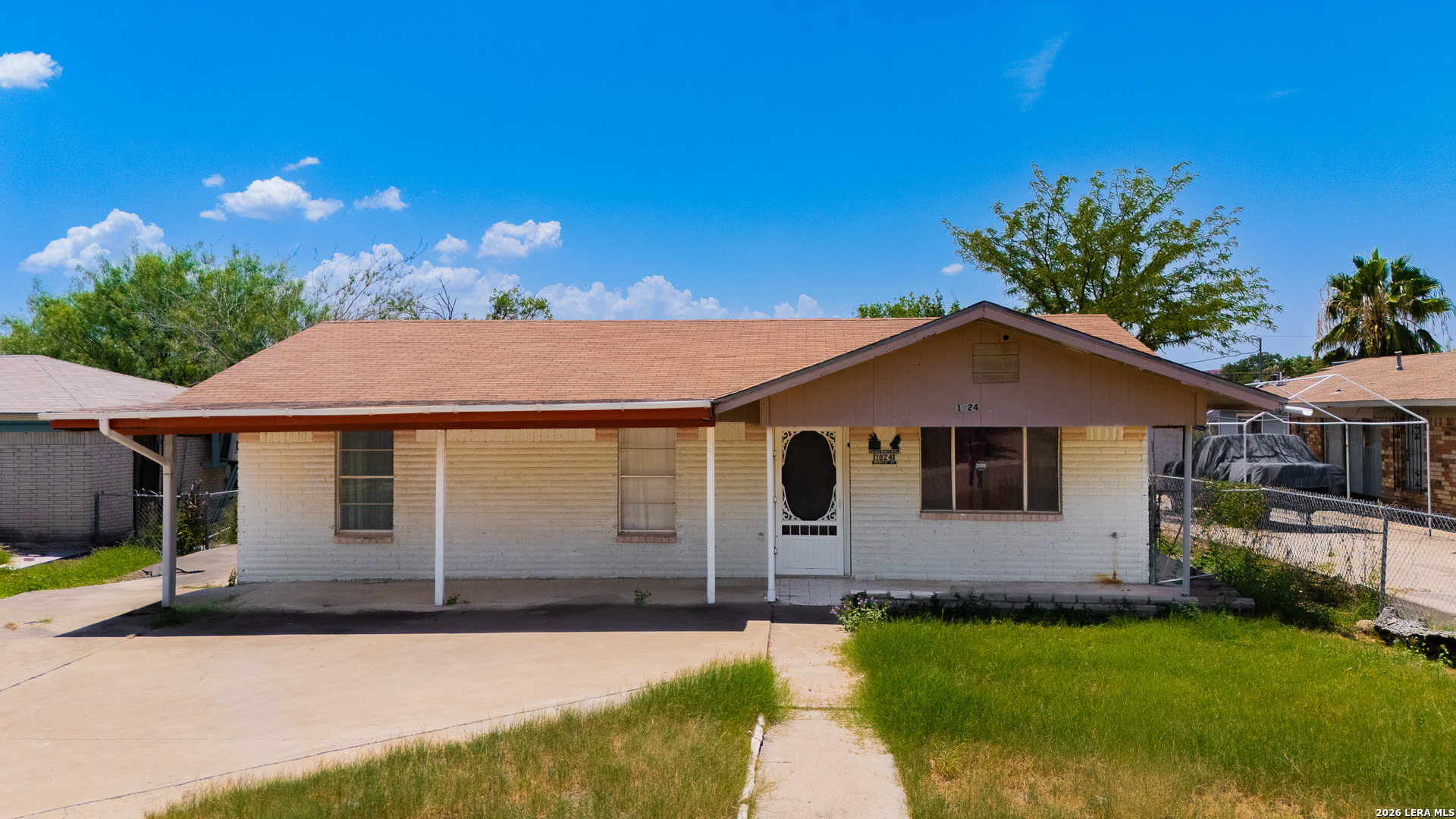 1924 HOOVER ST, Eagle Pass, TX 78852 — photo 1