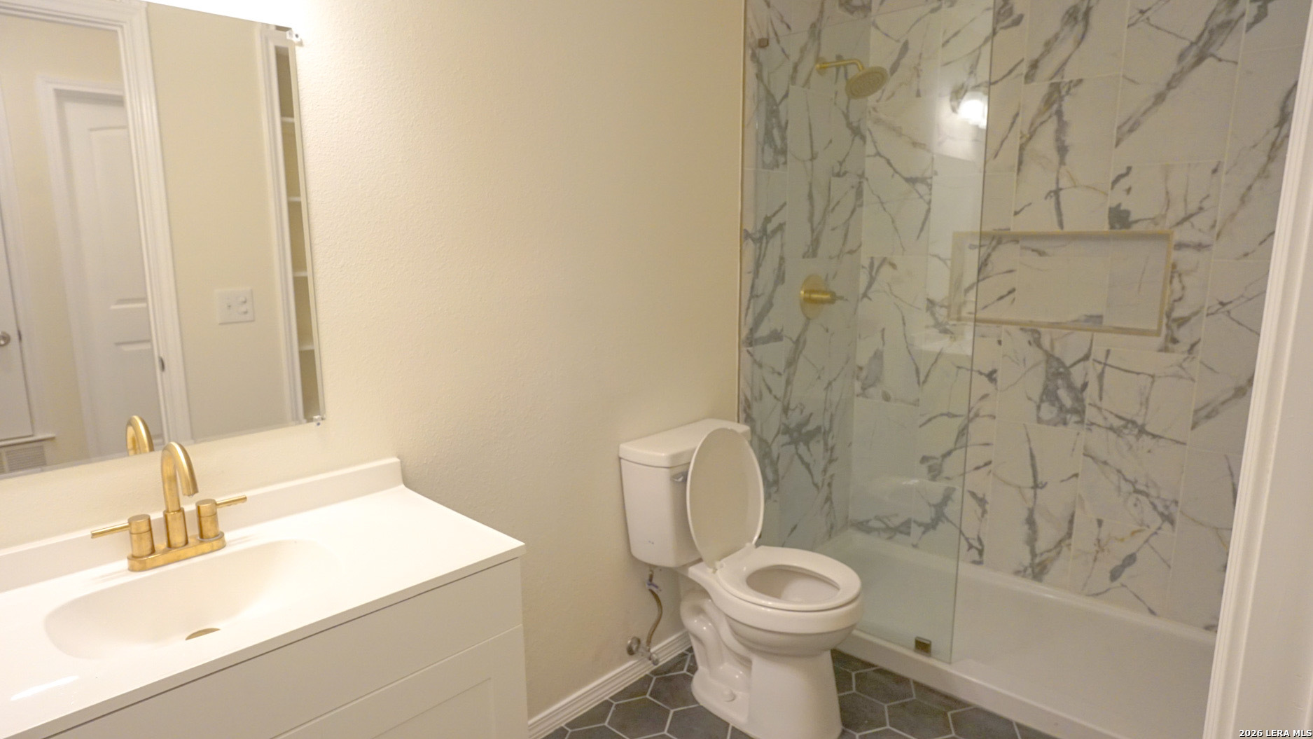 1306 S Ellison Dr, , 78245 — photo 1