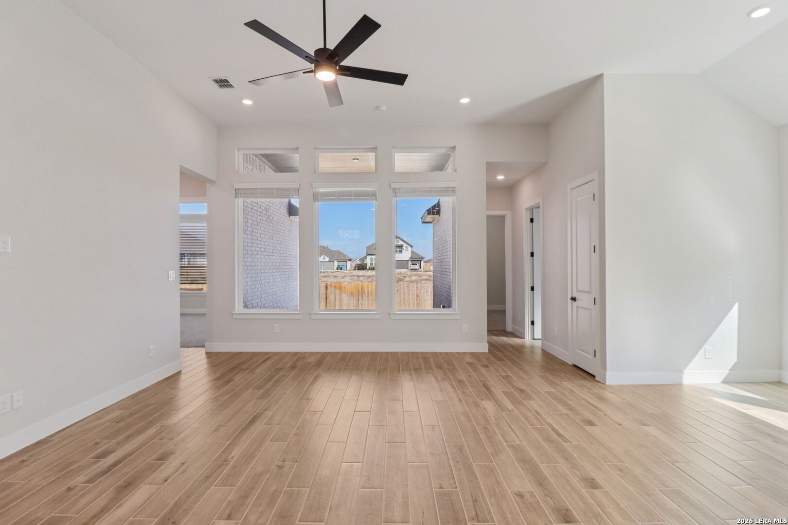534 Canyon Live Oak, ,  78155 — photo 1