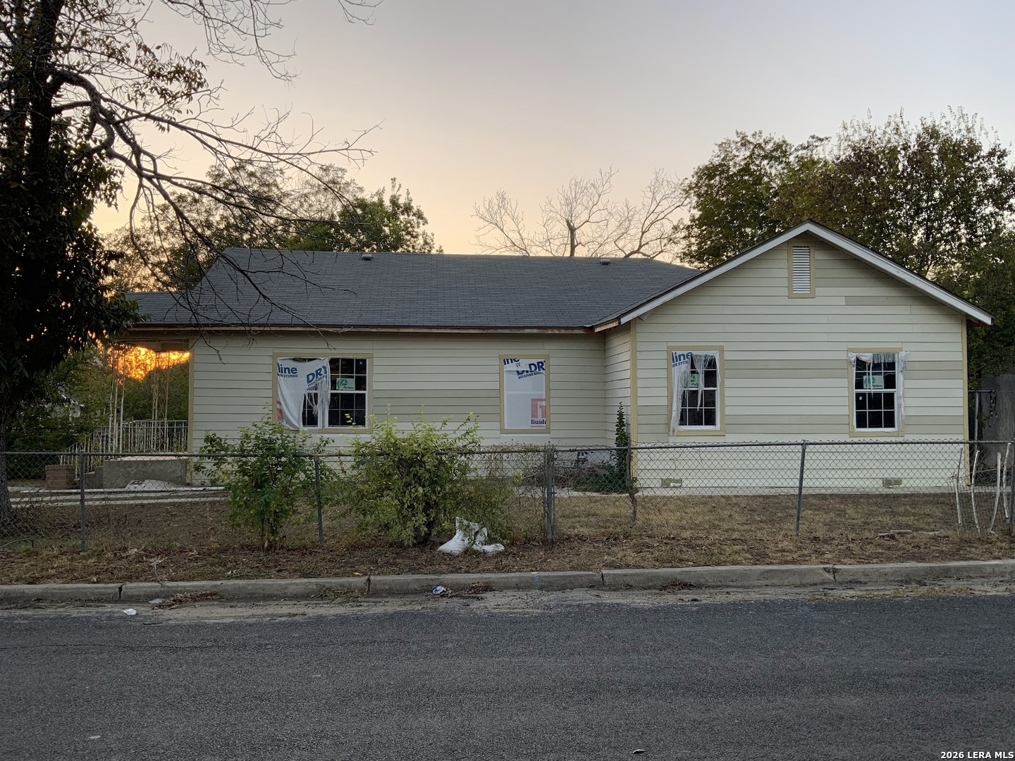 341&343 Avondale Ave, ,  78223 — photo 1