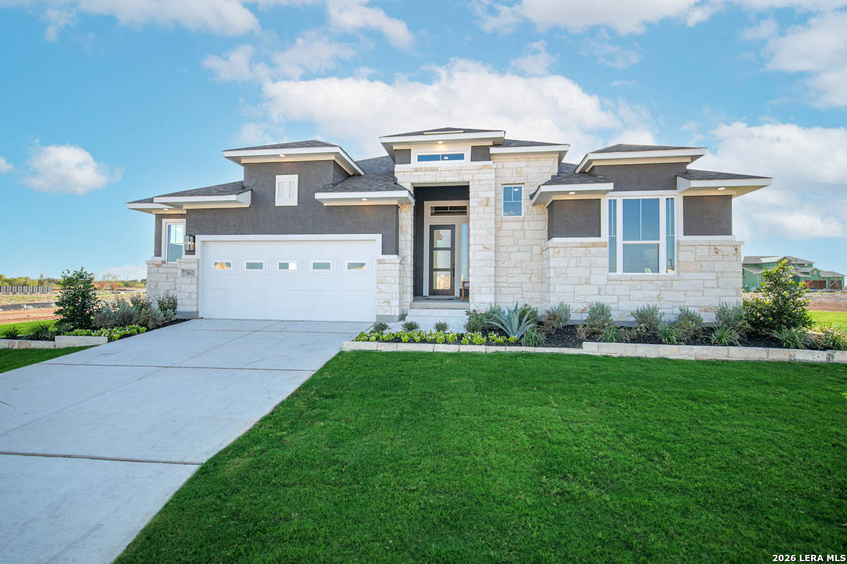 321 SAWTOOTH OAK DR, Seguin, TX 78155 — photo 1