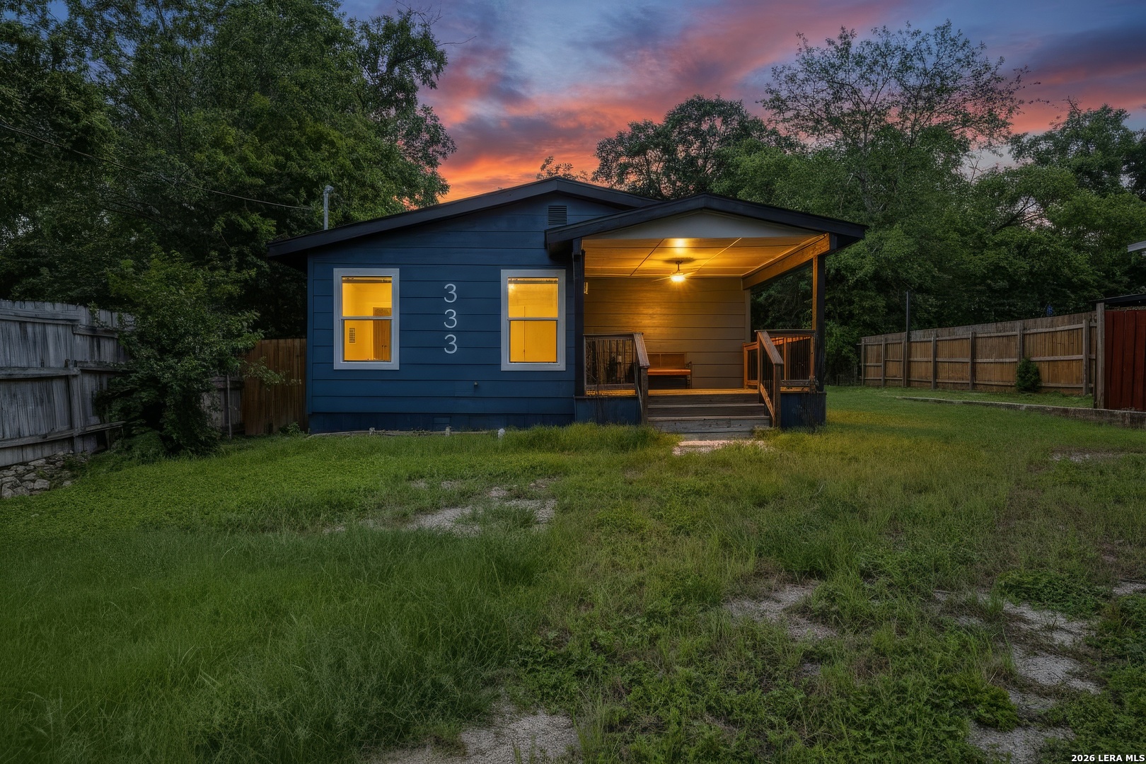 333 S Mesquite, New Braunfels, TX 78130 — photo 1