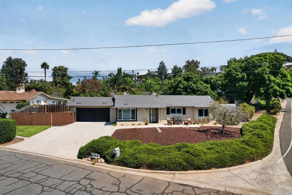 158 Lynmar Lane Lane, Vista, CA 92084 — photo 1