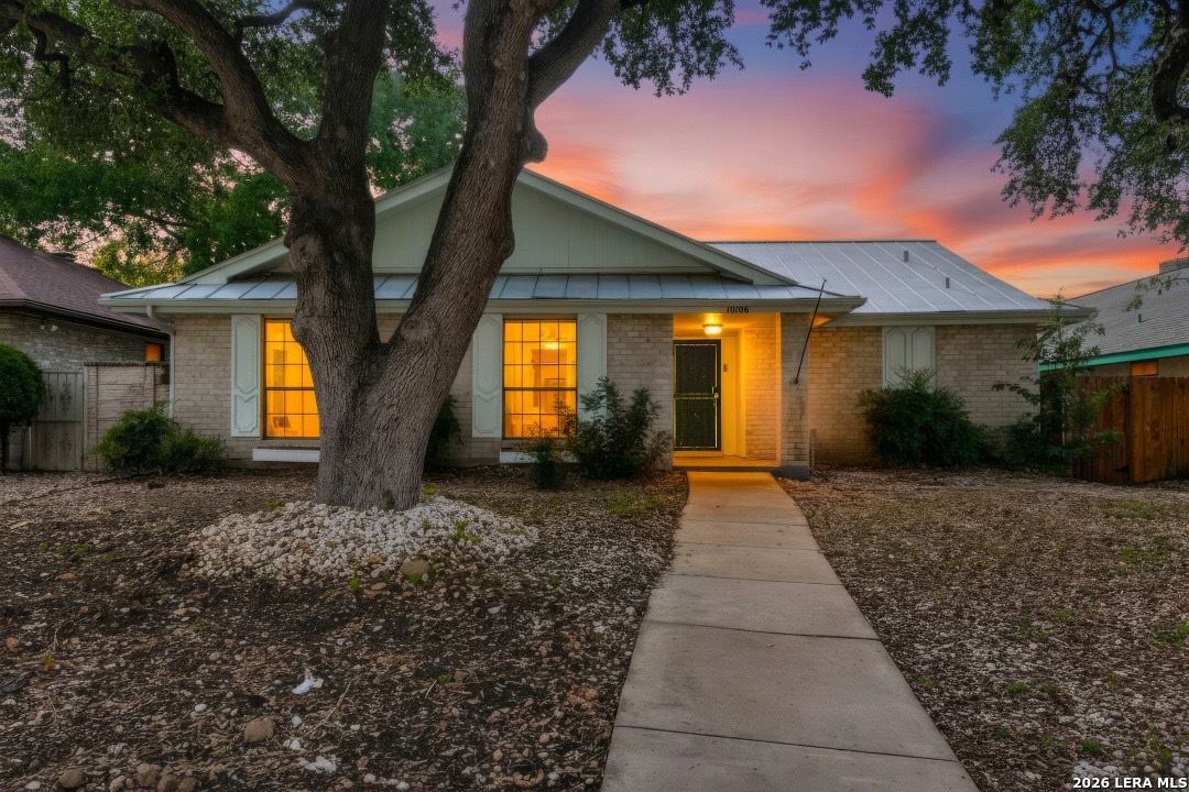 10106 Grand Park, San Antonio, TX 78239 — photo 1