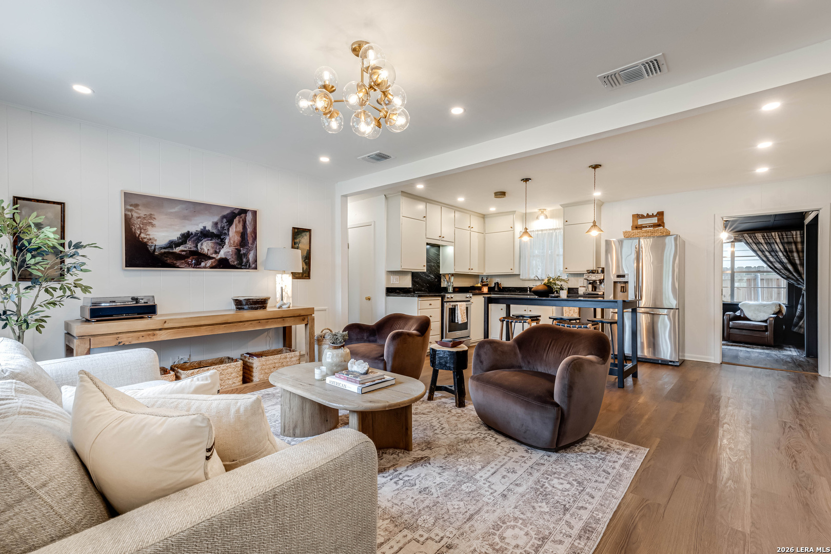 528 FREY ST, Boerne, TX 78006 — photo 1
