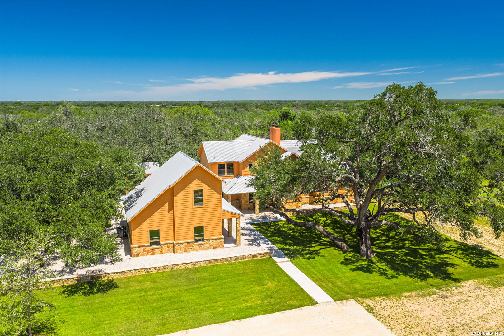 3355 Jim Brite Rd, Pleasanton, TX 78064 — photo 1