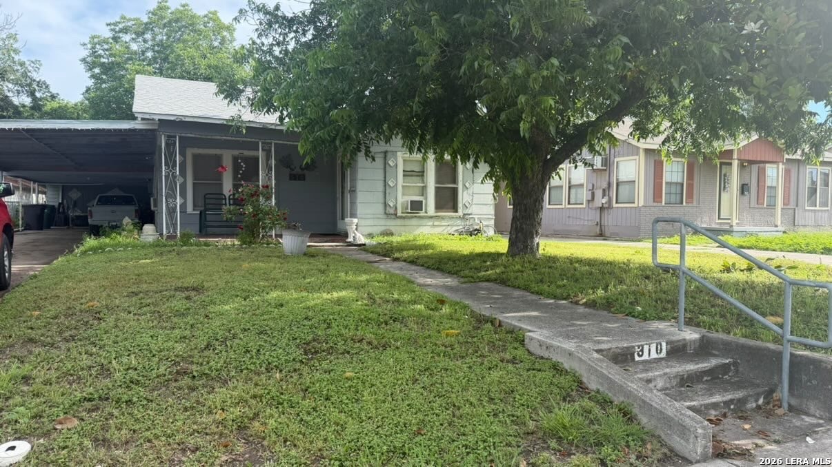 310 W Southcross Blvd, San Antonio, TX 78221 — photo 1