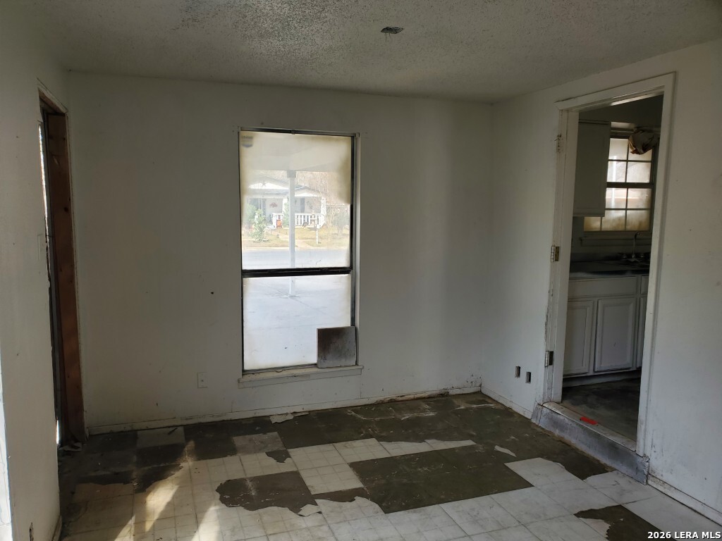 1742 Kendalia Ave, , 78224 — photo 1